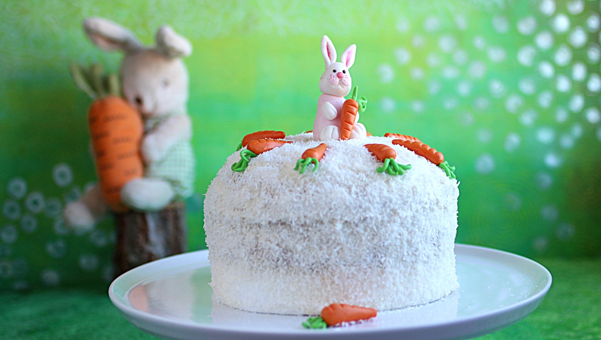 Torta di carote con frosting al formaggio