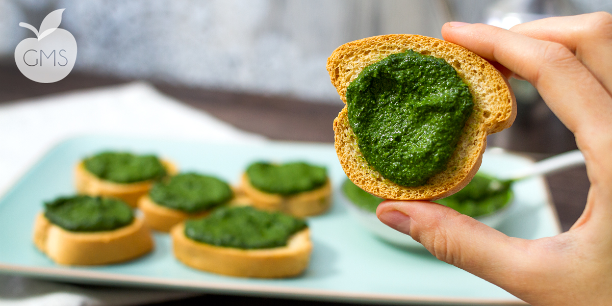 Pesto di cavolo nero | Ricetta facilissima