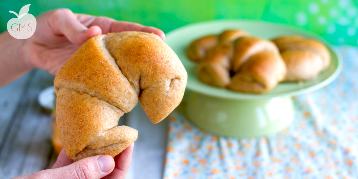 Cornetti soffici fatti in casa | Ricetta Vegan