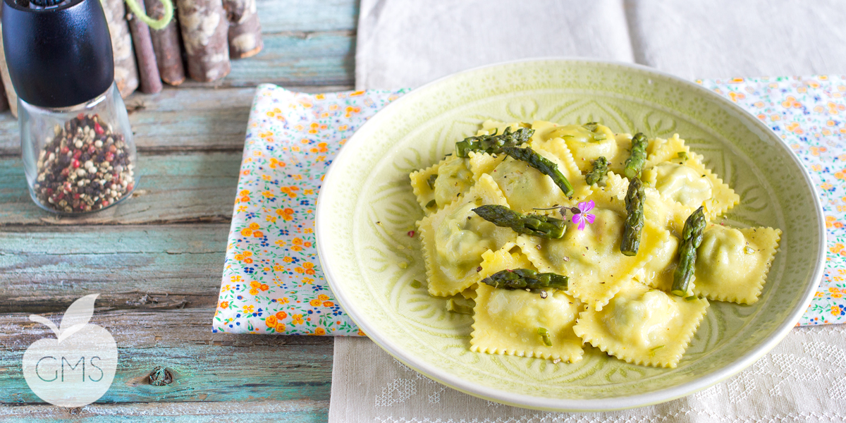 Ravioli agli asparagi | Ricetta Vegan