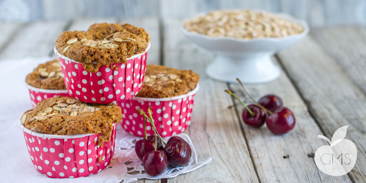 Muffin all’avena e ciliegie