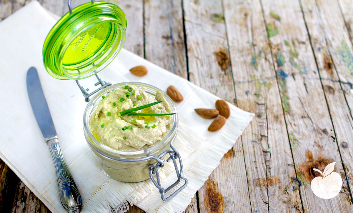 Pesto ai carciofi con mandorle e anacardi| Ricetta facilissima