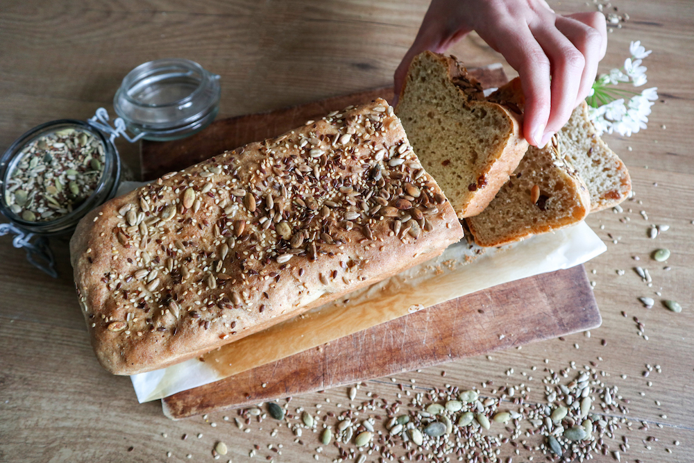 Pan Bauletto alle erbe aromatiche e uvetta