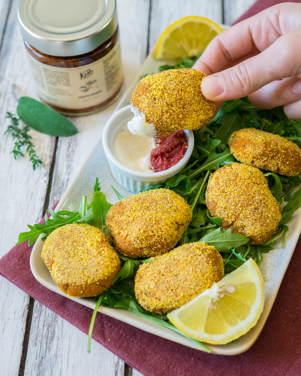 Nugget di tofu ai pomodori secchi