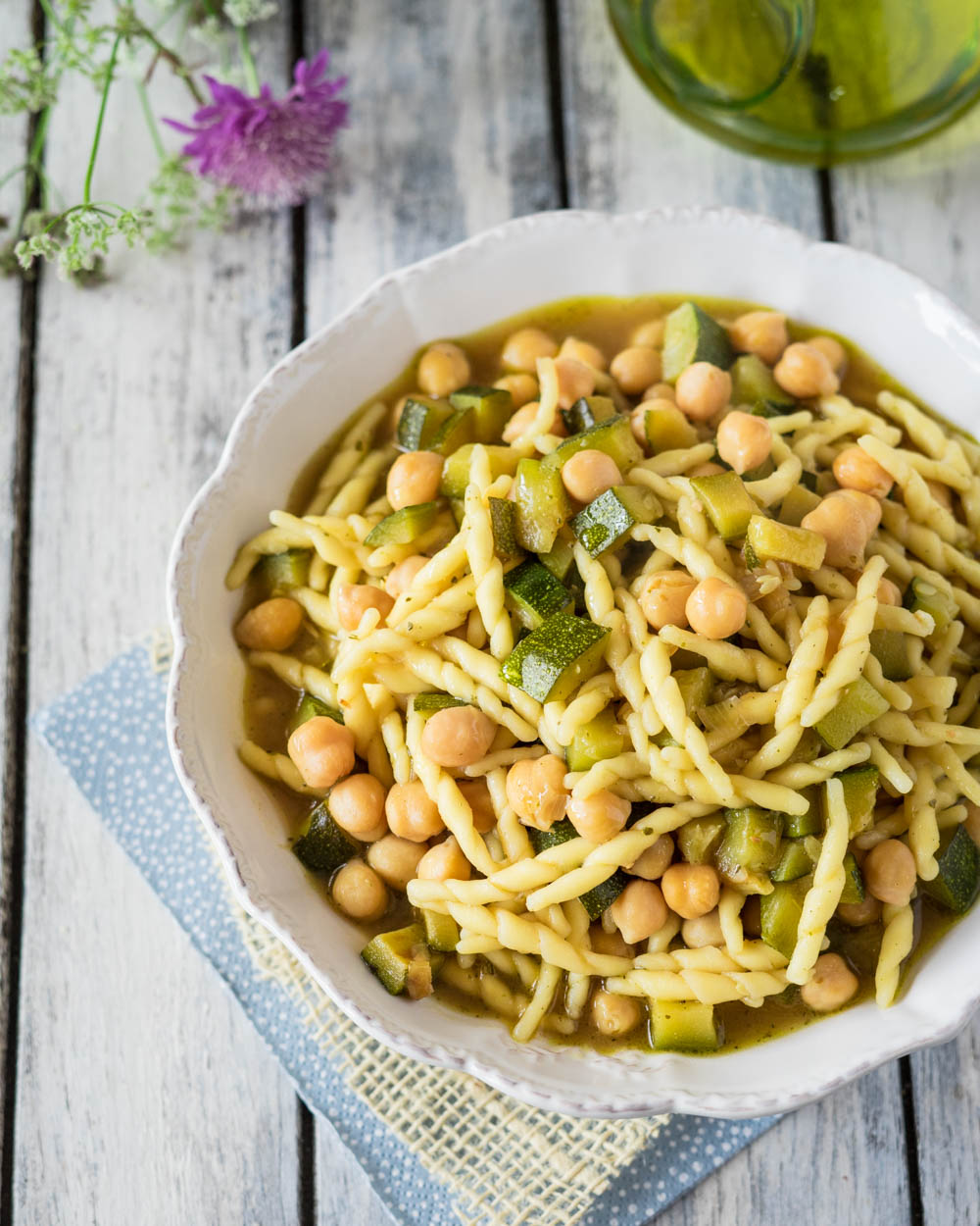 Pasta ceci e zucchine