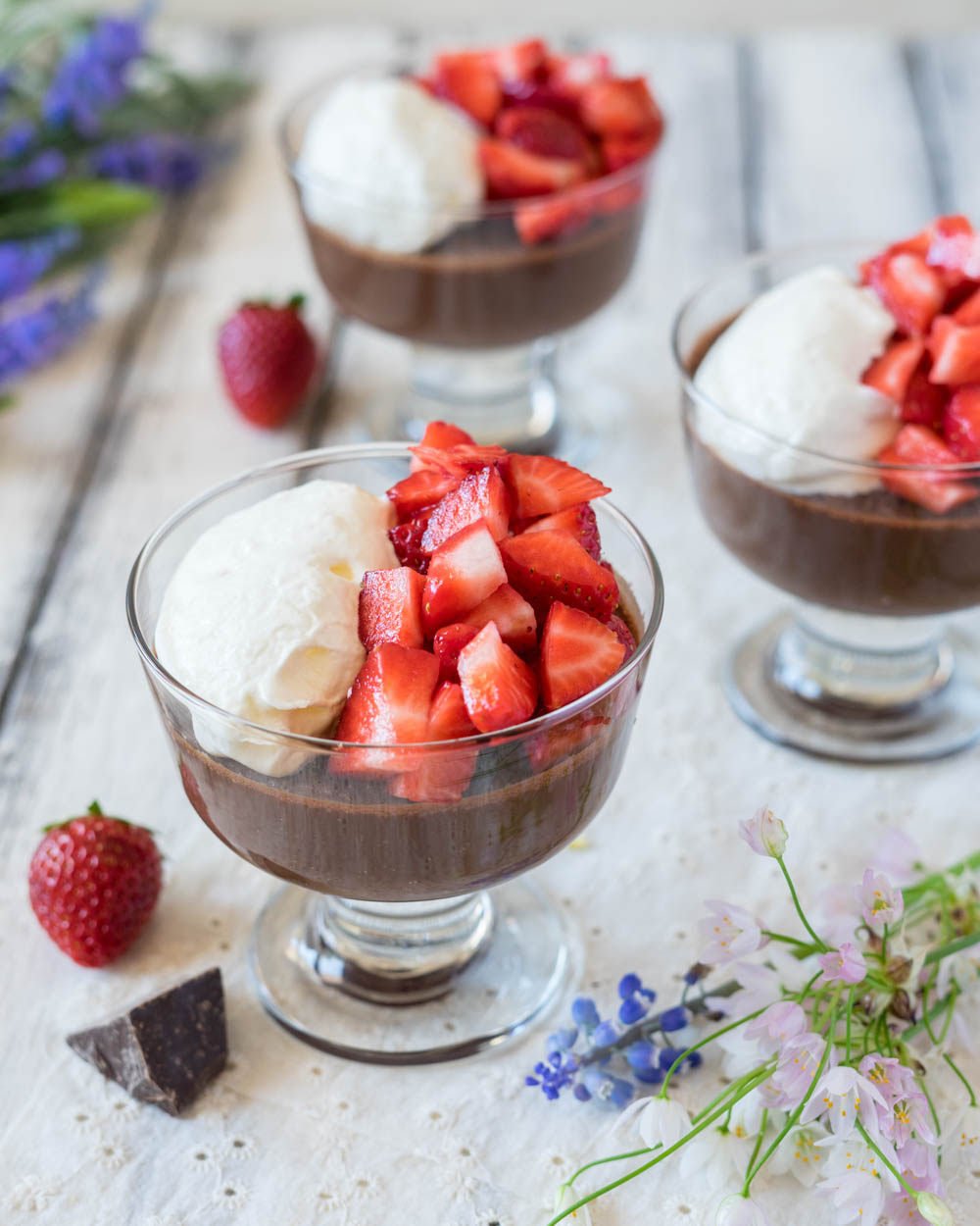 Dolce al cucchiaio con cioccolato e cous cous