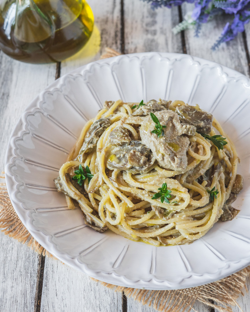 Spaghetti cremosi ai carciofi