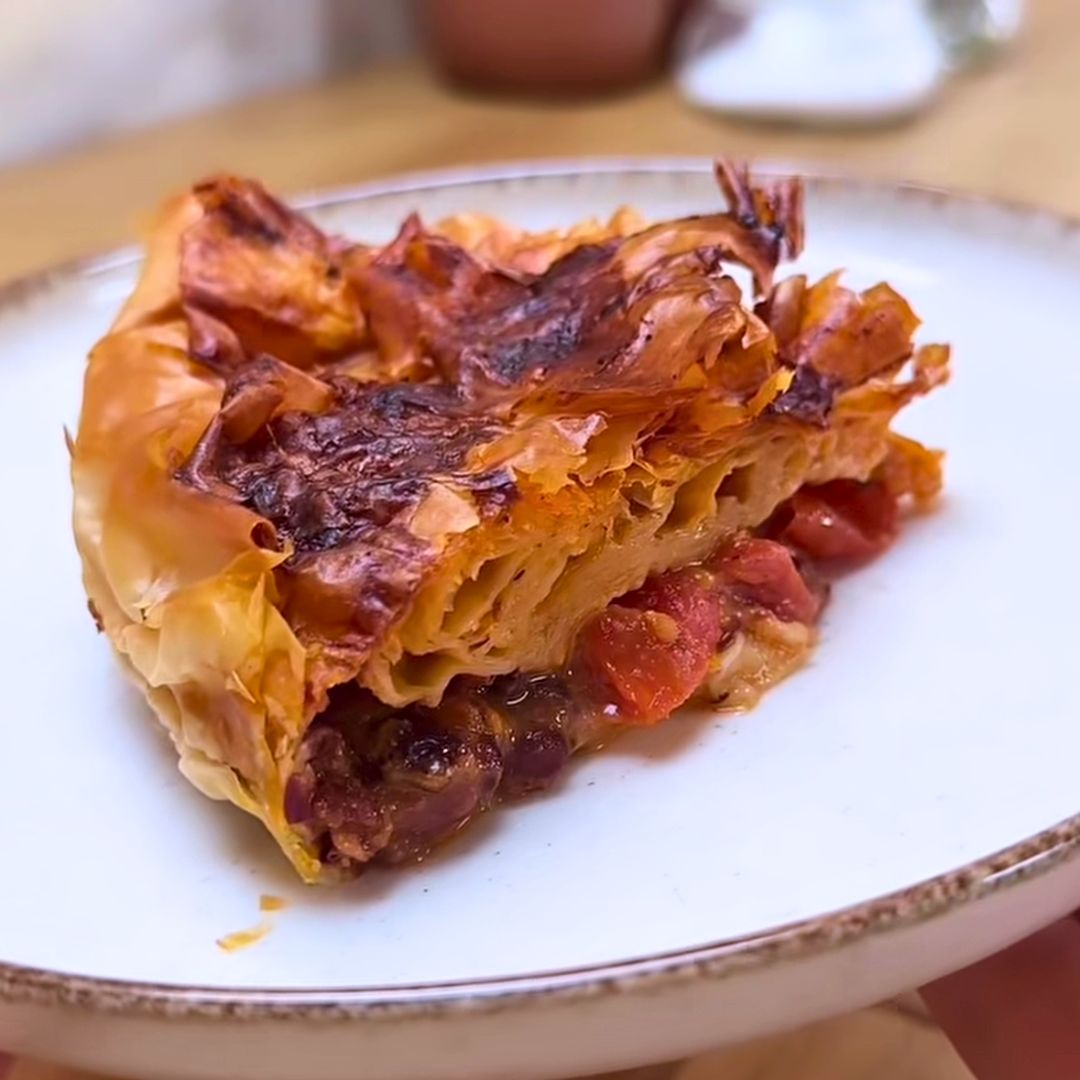 Torta salata estiva con pomodorini e feta